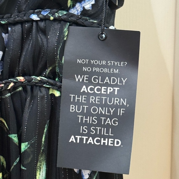 NWT White House Black Market Vibrant Black Floral Dress - Picture 6 of 8